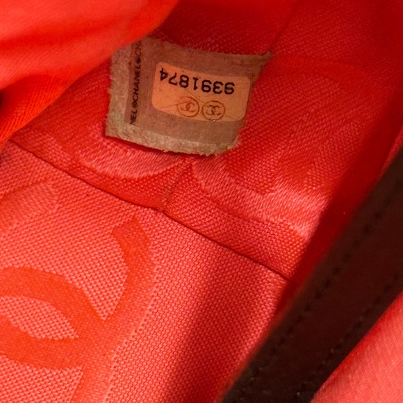 💥Hot Deal💥Chanel Black Cambon Shoulder Tall Tote Authentic - Picture 9 of 13